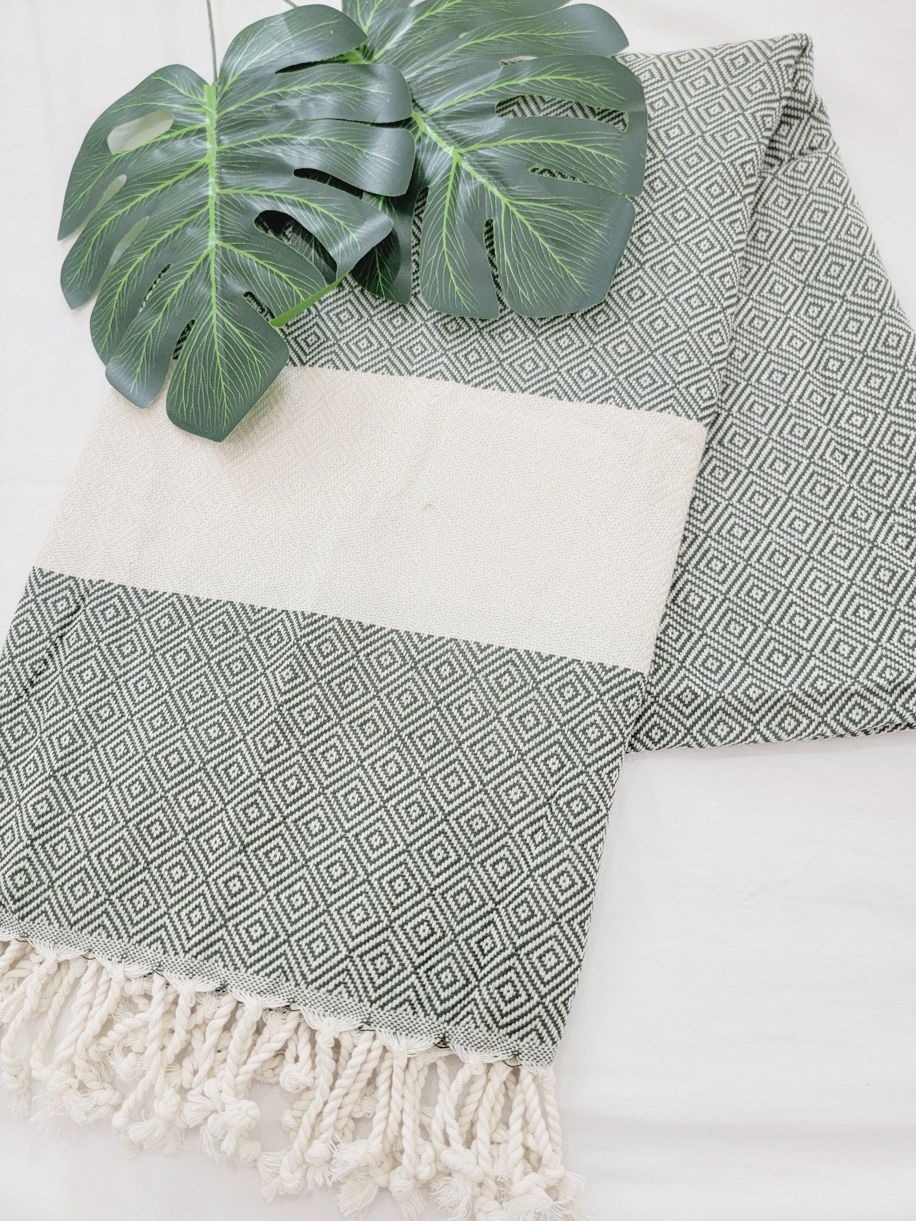 Beach/Bath Sand Free Towels-Easy Carry Quick Dry Thin Towel- Green by EBRU Home