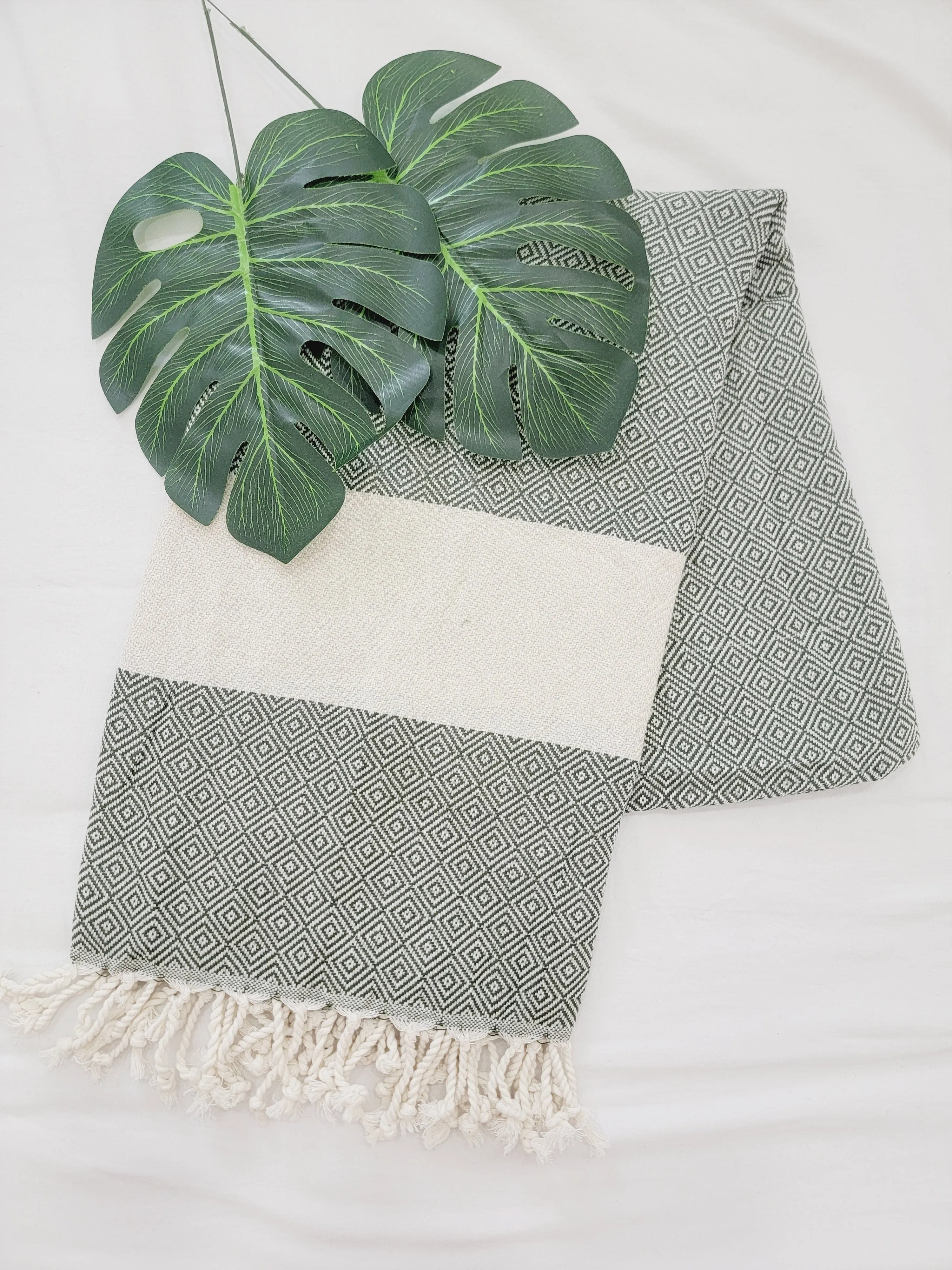 Beach/Bath Sand Free Towels-Easy Carry Quick Dry Thin Towel- Green by EBRU Home