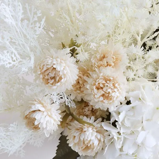 Chrysanthemum Spray Cream 68CML